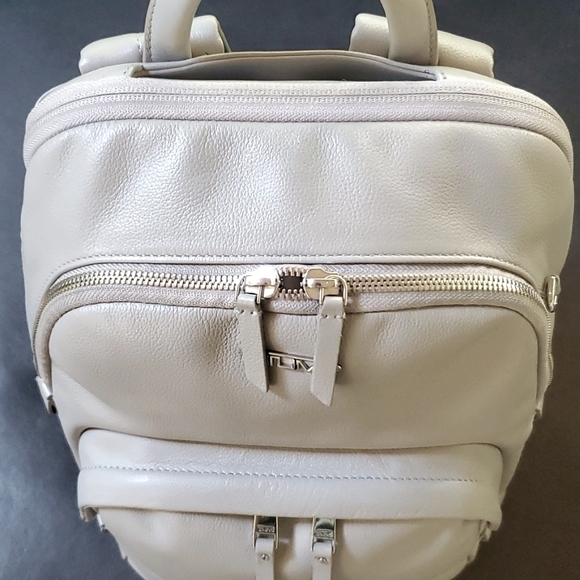 tumi backpack gail Voyageur Celina Rosewood Color:L666X18 this well Classic 44L Laptop Backpack Tumi Gail